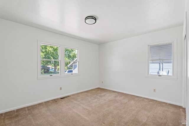 850 Mendocino Dr, Ukiah, CA 95482