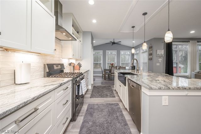 341 Cherry Ridge, Tallmadge, OH 44278