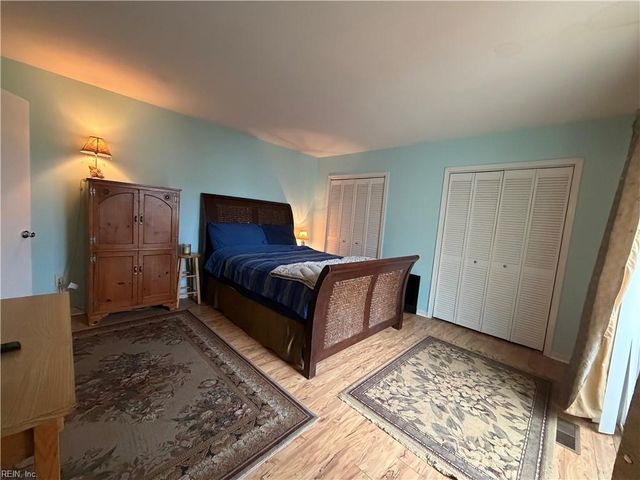 1042 Lands End WAY, Virginia Beach, VA 23451