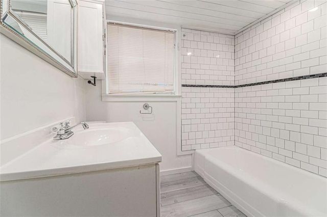 187 Hamilton E Holmes Drive, Atlanta, GA 30318