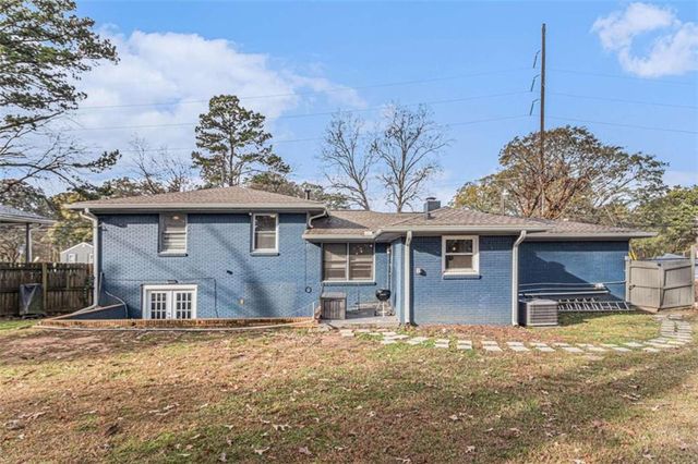 187 Hamilton E Holmes Drive, Atlanta, GA 30318