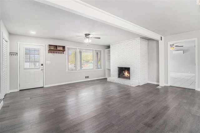 187 Hamilton E Holmes Drive, Atlanta, GA 30318