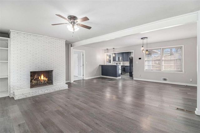 187 Hamilton E Holmes Drive, Atlanta, GA 30318