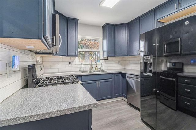 187 Hamilton E Holmes Drive, Atlanta, GA 30318