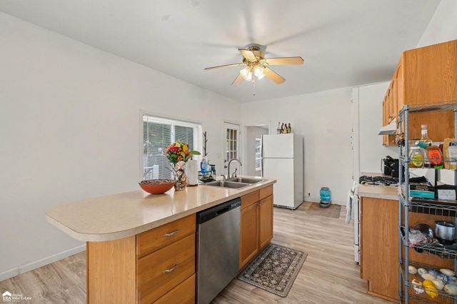 704 E North Street, Owosso, MI 48867