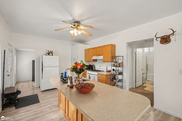 704 E North Street, Owosso, MI 48867