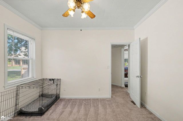 704 E North Street, Owosso, MI 48867