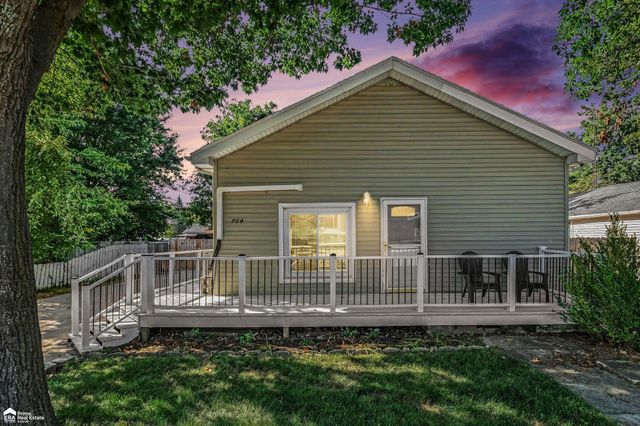 704 E North Street, Owosso, MI 48867