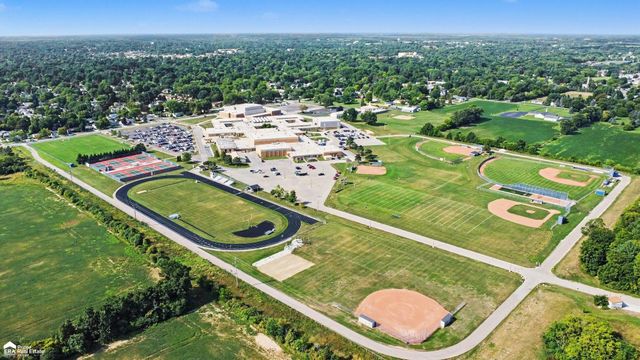 704 E North Street, Owosso, MI 48867