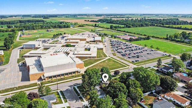 704 E North Street, Owosso, MI 48867