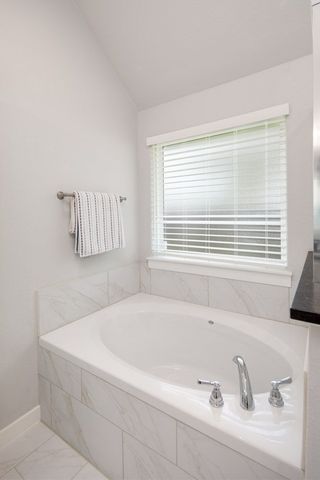 1923 Pinemont View Drive, Bryan, TX 77807