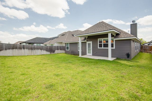 1923 Pinemont View Drive, Bryan, TX 77807