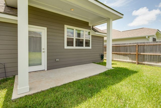 1923 Pinemont View Drive, Bryan, TX 77807
