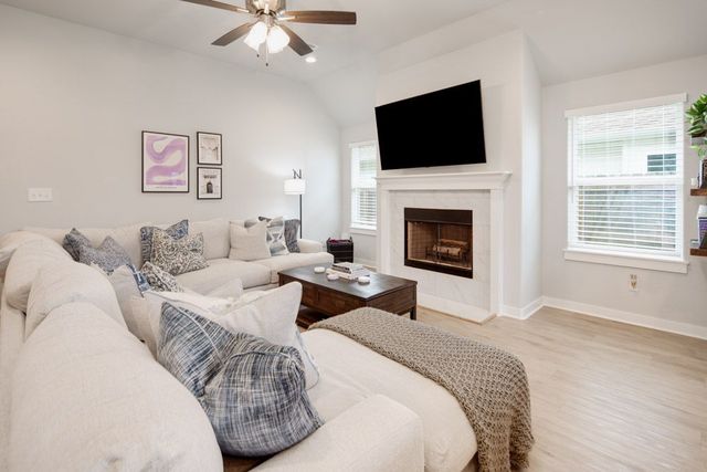 1923 Pinemont View Drive, Bryan, TX 77807