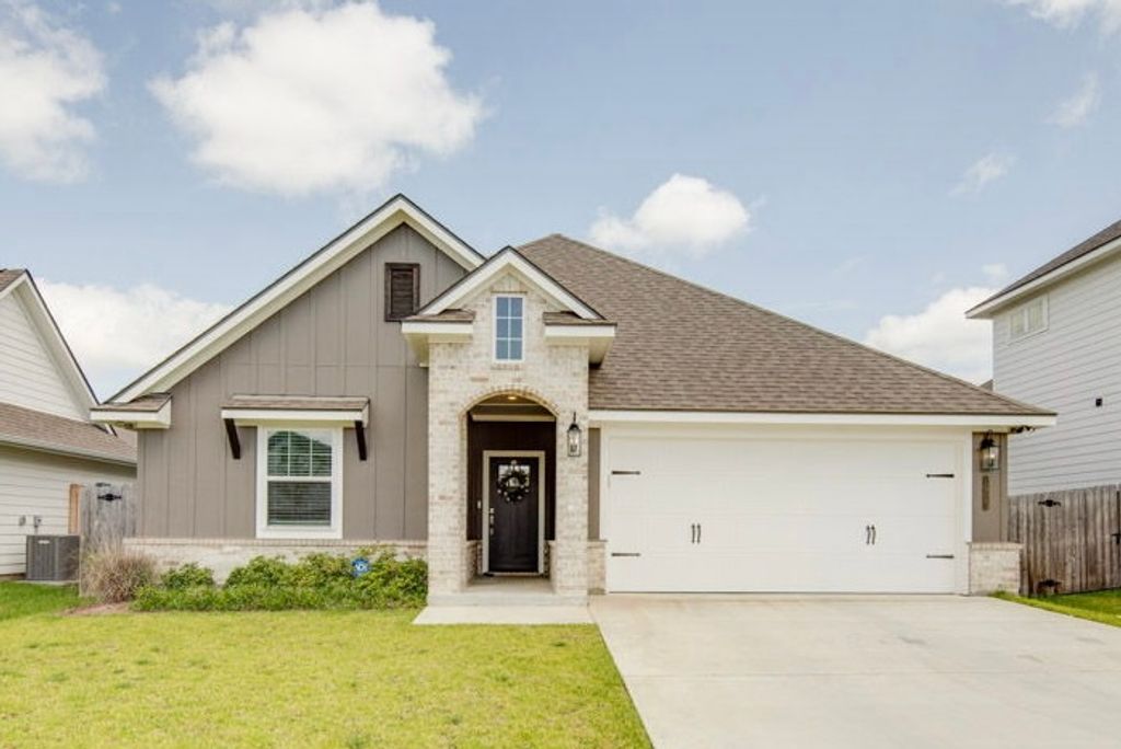 1923 Pinemont View Drive, Bryan, TX 77807