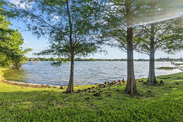 8810 TUSCANY ISLES DRIVE, Punta Gorda, FL 33950