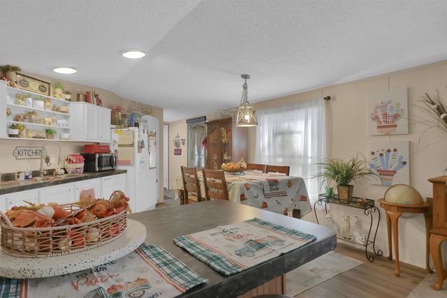 602 N Commerce, Overton, TX 75684