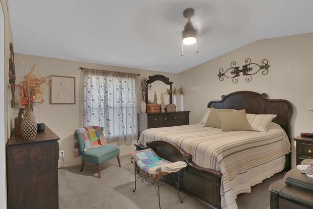 602 N Commerce, Overton, TX 75684