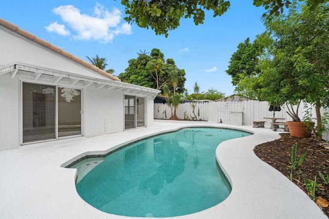 631 NE 56th Court, Fort Lauderdale, FL 33334