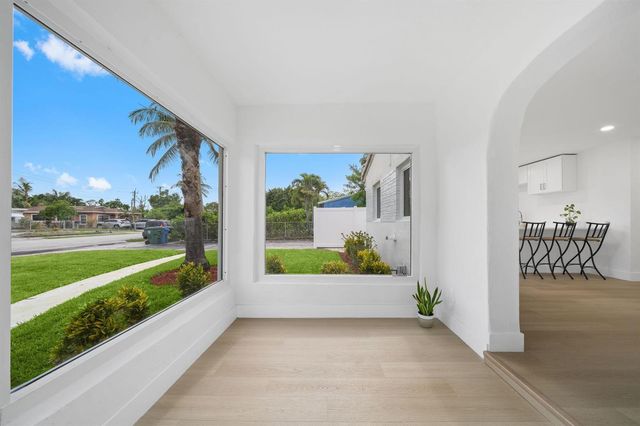 631 NE 56th Court, Fort Lauderdale, FL 33334