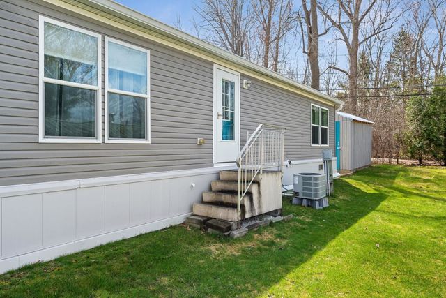 302 Penny Lane, Shelburne, VT 05482