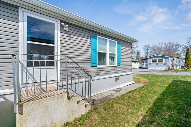 302 Penny Lane, Shelburne, VT 05482