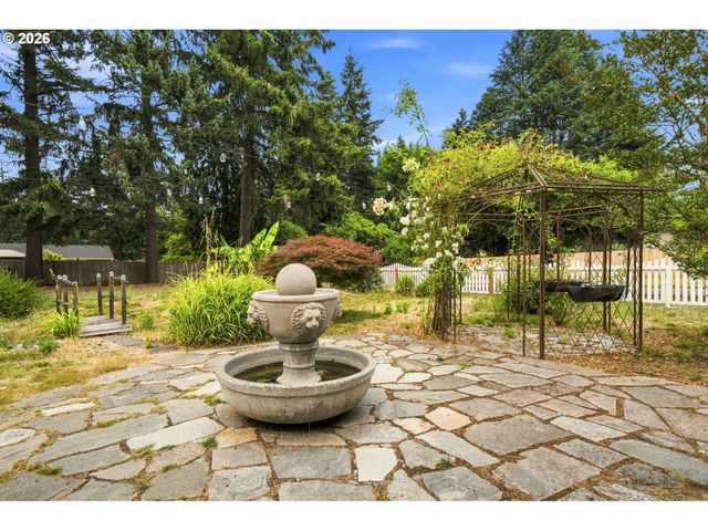 14770 Sw HART Rd, Beaverton, OR 97007