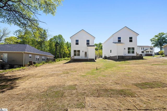 207 Wildwood Drive, Greer, SC 29651