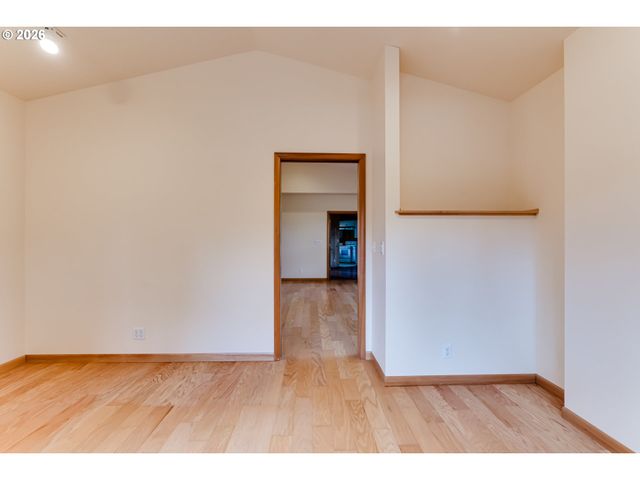 2890 CHAMBERS St, Eugene, OR 97405