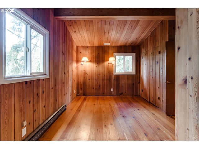 2890 CHAMBERS St, Eugene, OR 97405