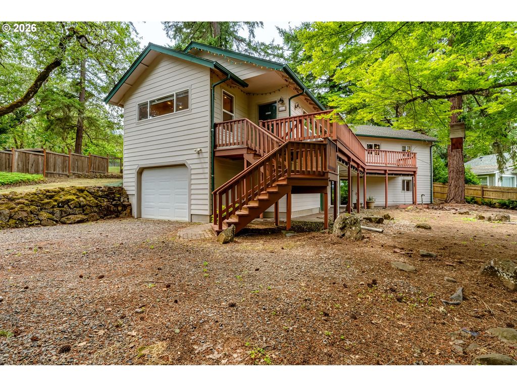 2890 CHAMBERS St, Eugene, OR 97405