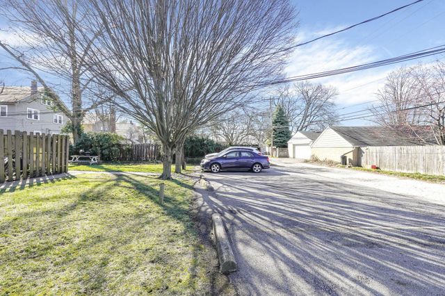 827 Northwest Boulevard, 827-833, Columbus, OH 43212