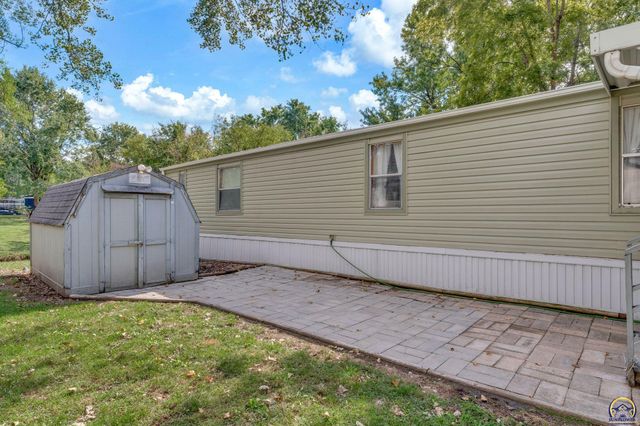213 SE 47th ST, Topeka, KS 66609