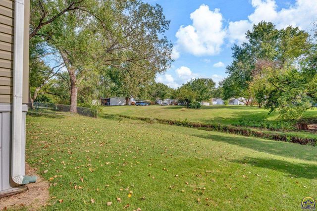 213 SE 47th ST, Topeka, KS 66609