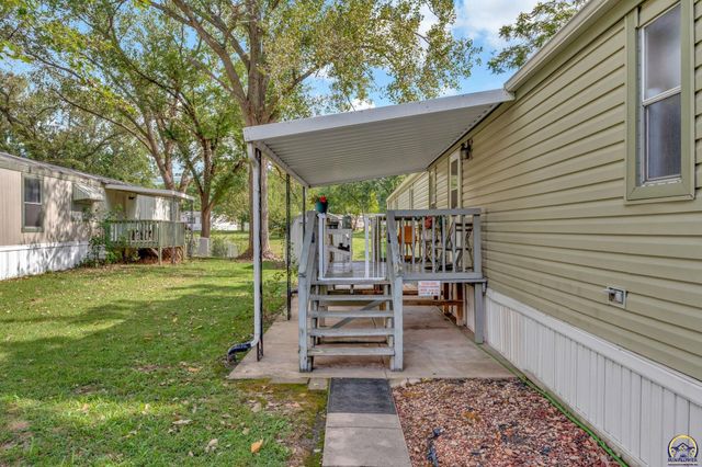 213 SE 47th ST, Topeka, KS 66609