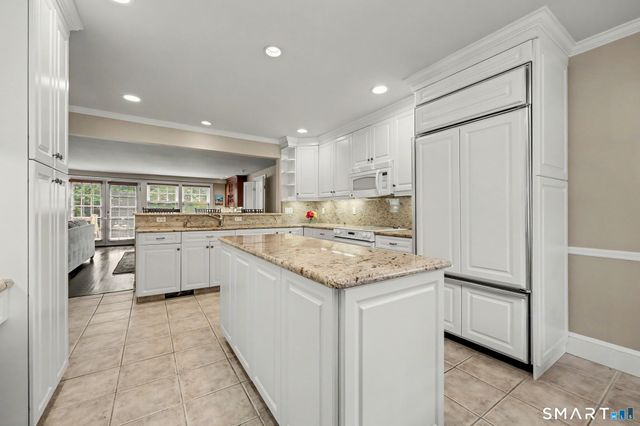 12 Ludlow Manor, Norwalk, CT 06855