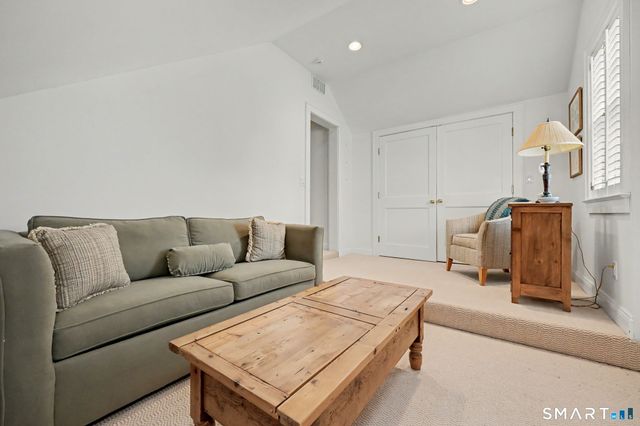 12 Ludlow Manor, Norwalk, CT 06855