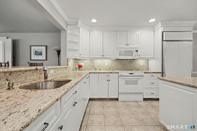 12 Ludlow Manor, Norwalk, CT 06855