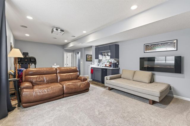 5701 Oregon Court, Crystal, MN 55428