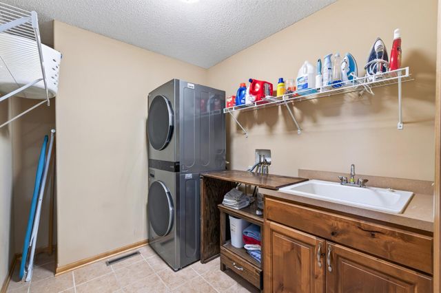 5701 Oregon Court, Crystal, MN 55428