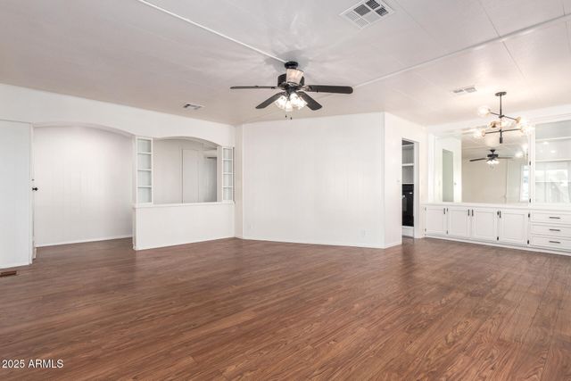 2650 W UNION HILLS Drive 163, Phoenix, AZ 85027