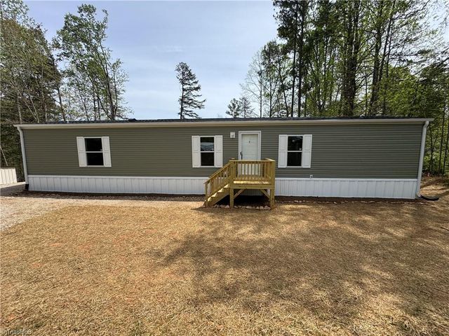 5787 Davis Road, Walkertown, NC 27051