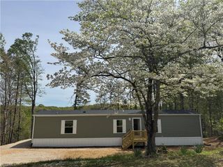 5787 Davis Road, Walkertown, NC 27051