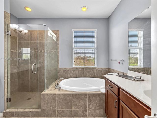 6447 Osprey Landing St, Davie, FL 33314