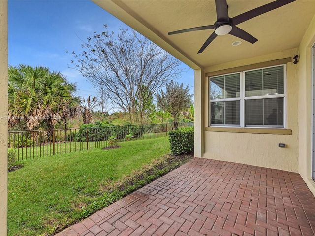 6447 Osprey Landing St, Davie, FL 33314
