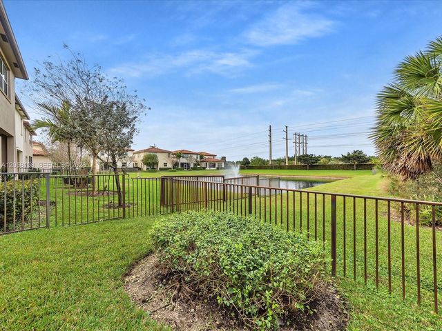 6447 Osprey Landing St, Davie, FL 33314
