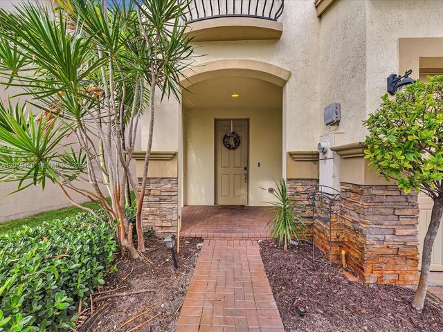 6447 Osprey Landing St, Davie, FL 33314