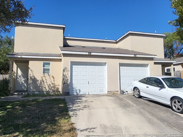 8011 Maverick Climb, San Antonio, TX 78250