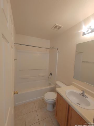 8011 Maverick Climb, San Antonio, TX 78250