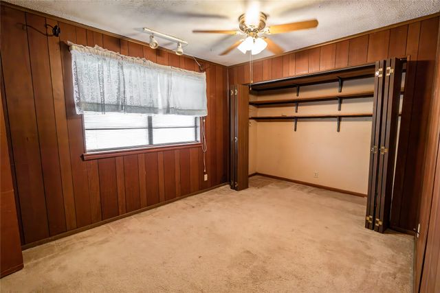 205 Bonham Street, Nocona, TX 76255